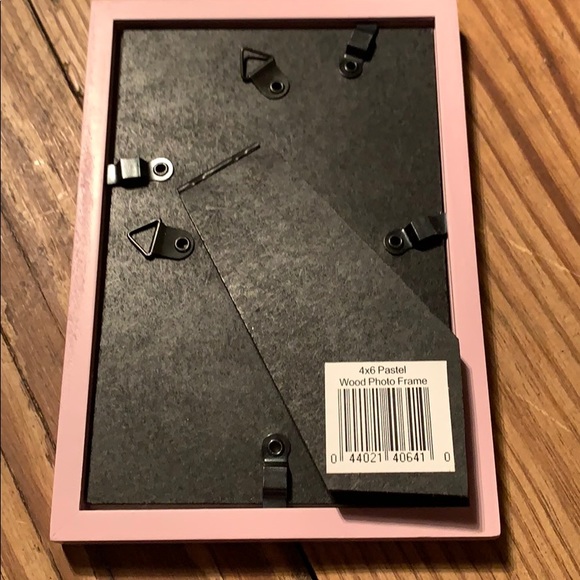 NWOT 4 4x6 pastel picture frames - Picture 5 of 11